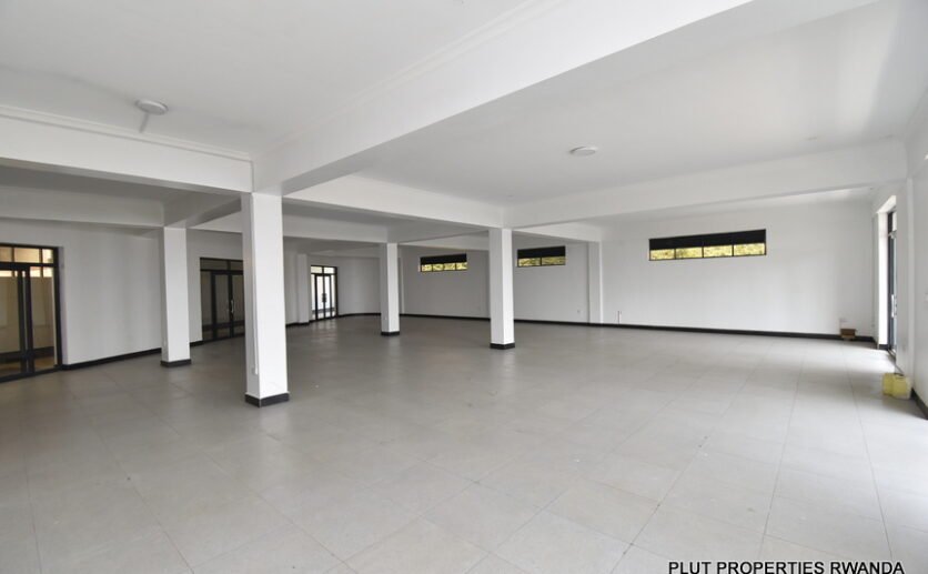 Space for rent in Rebero.
