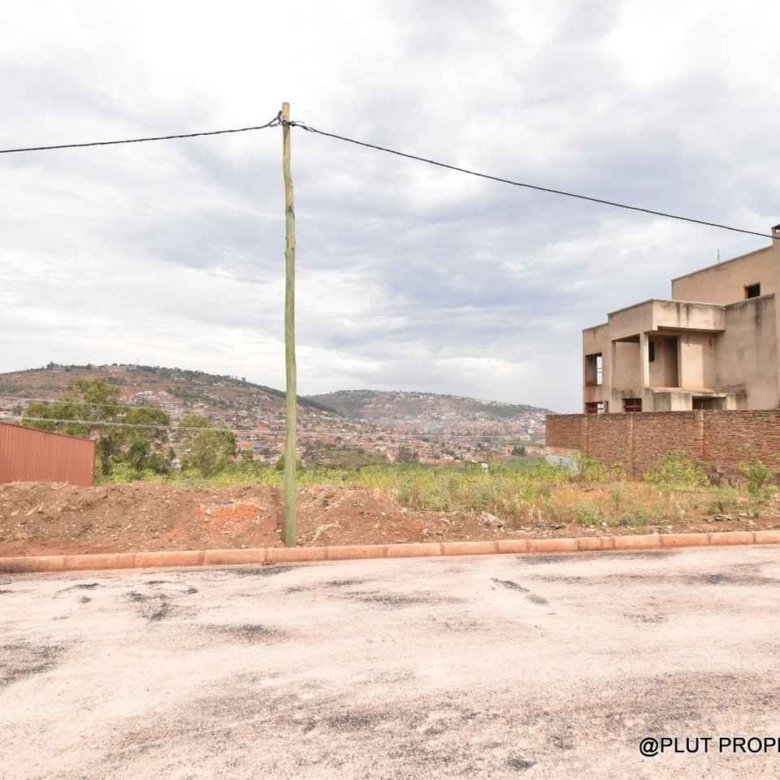 2 plots for sale in Kigali Kinyinya