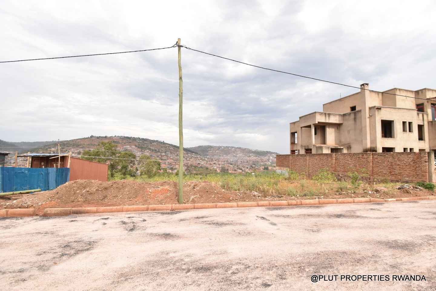 2 plots for sale in Kigali Kinyinya