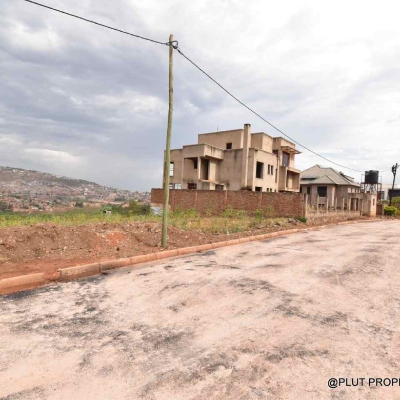 2 plots for sale in Kigali Kinyinya