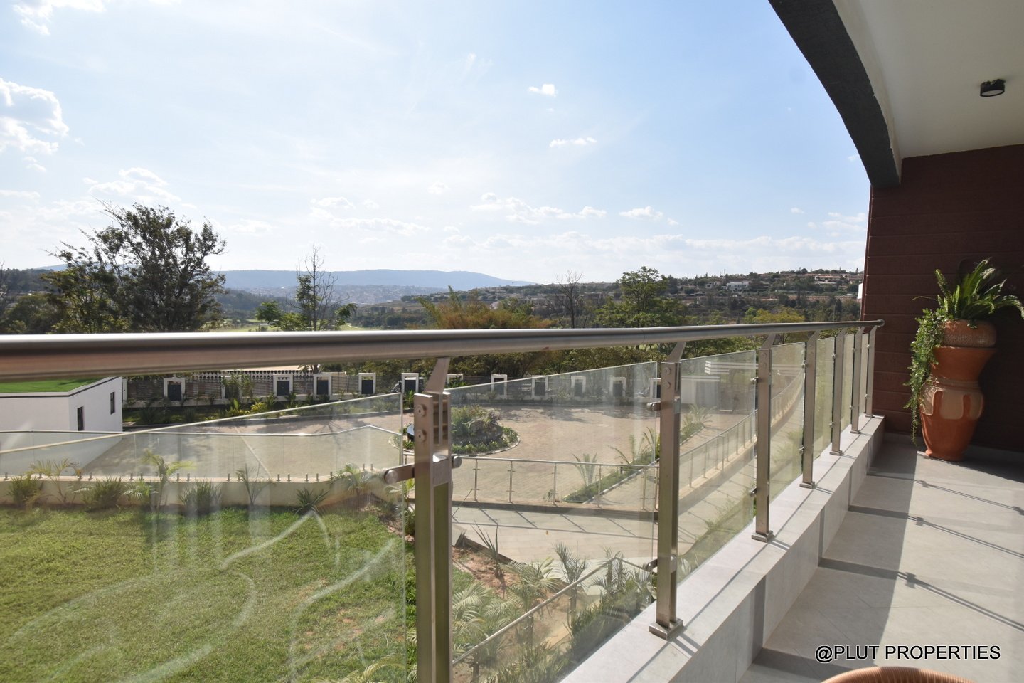 Apartment for rent in Nyarutarama Kigali plut properties (13) Apartment for rent in Nyarutarama Kigali