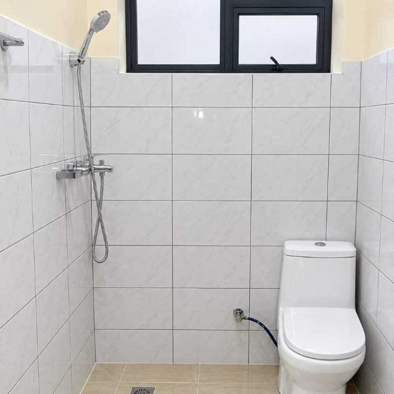 Beautiful 2 storey house in Gahanga for rent