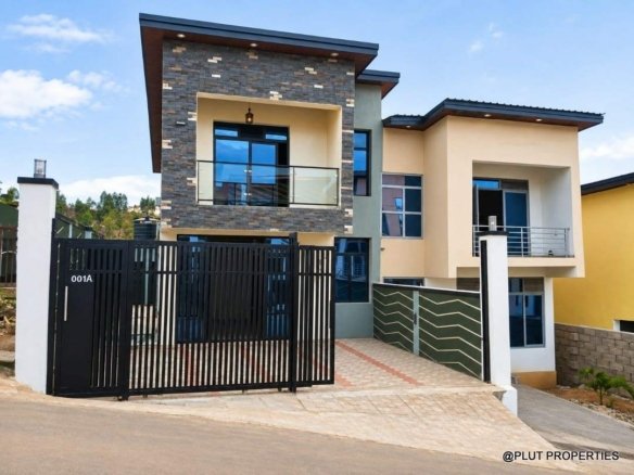 Beautiful 2 storey house in Gahanga for rent