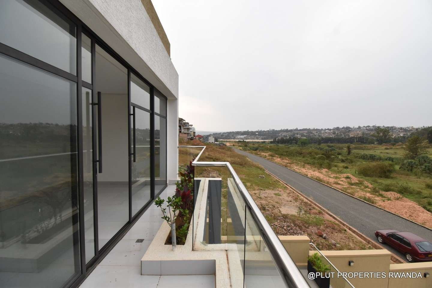 Beautiful villa for sale in Kibagabaga plut properties 2-100kb Beautiful brand new villa for sale in Kibagabaga