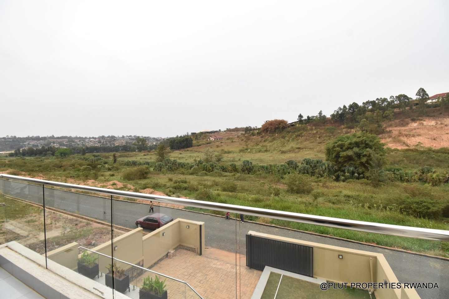 Beautiful villa for sale in Kibagabaga plut properties 3-100kb Beautiful brand new villa for sale in Kibagabaga