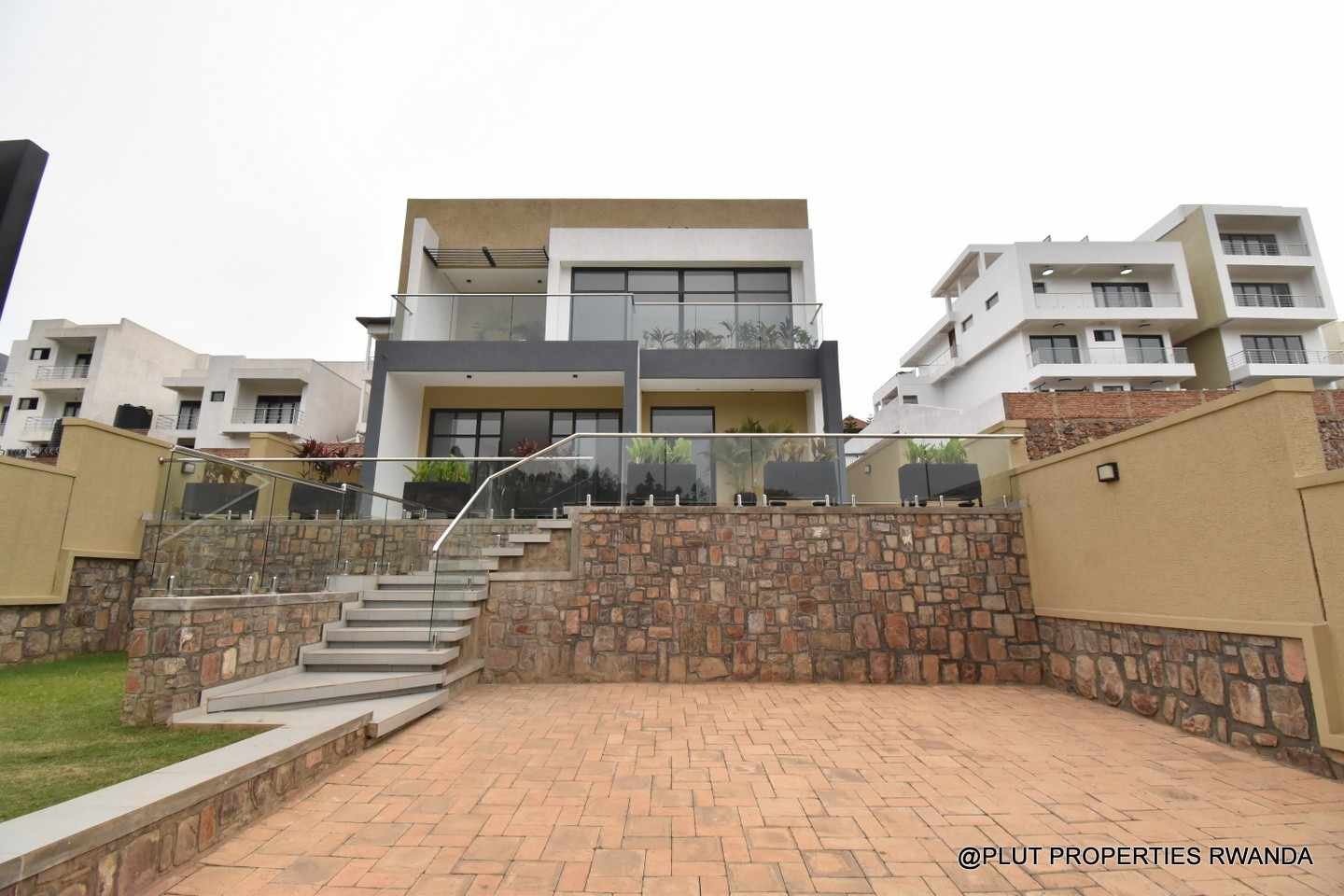 Beautiful villa for sale in Kibagabaga plut properties 4-100kb Beautiful brand new villa for sale in Kibagabaga