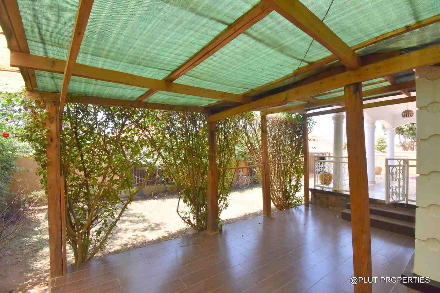 Buy house in Kanombe