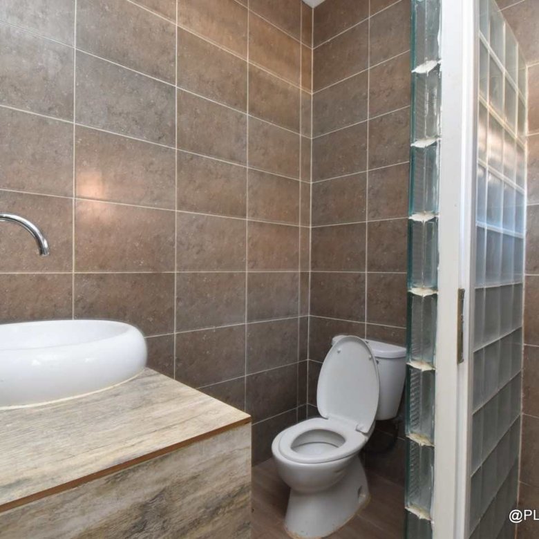 Buy house in Kanombe