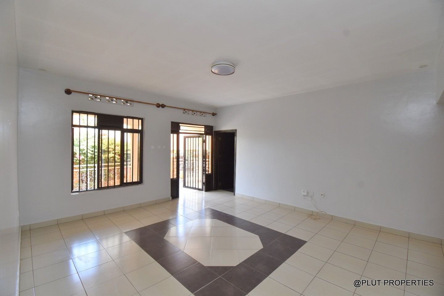 Buy house in Kanombe