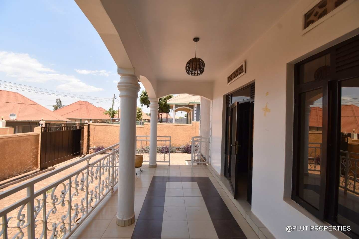 Buy house in Kanombe