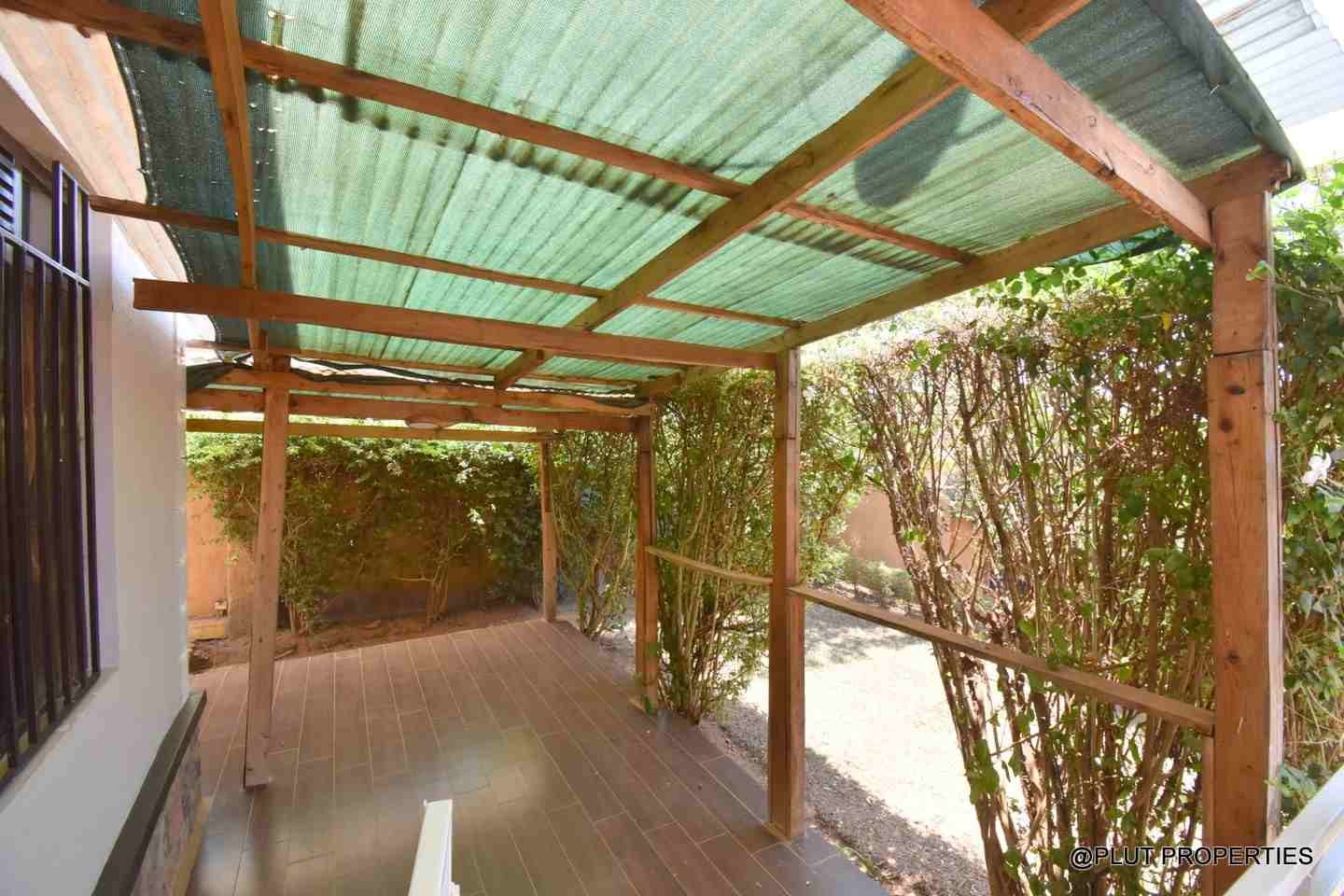 Buy house in Kanombe