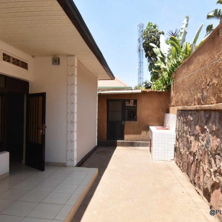 Buy house in Kanombe