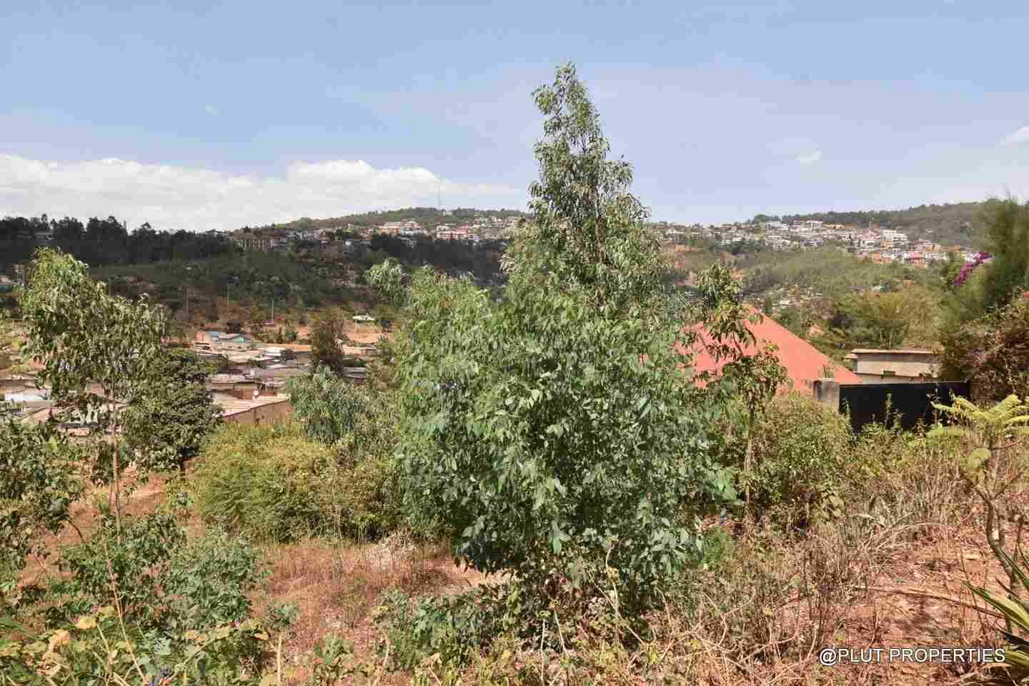 Buy land in Rebero plut properties 2-100kb Buy Land in Rebero