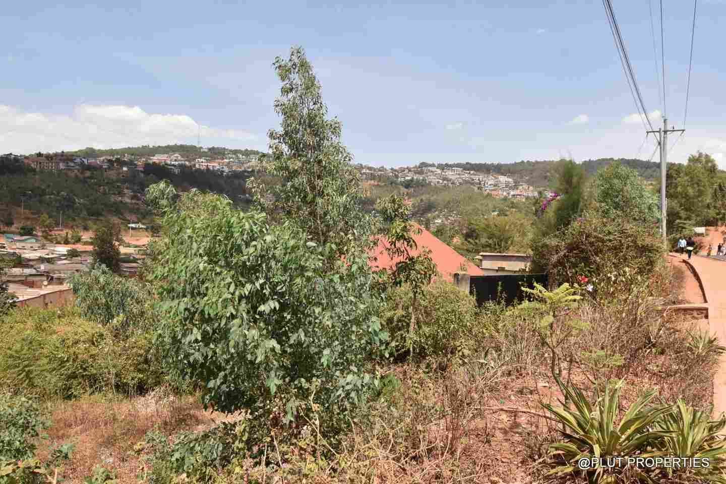 Buy land in Rebero plut properties 3-100kb Buy Land in Rebero