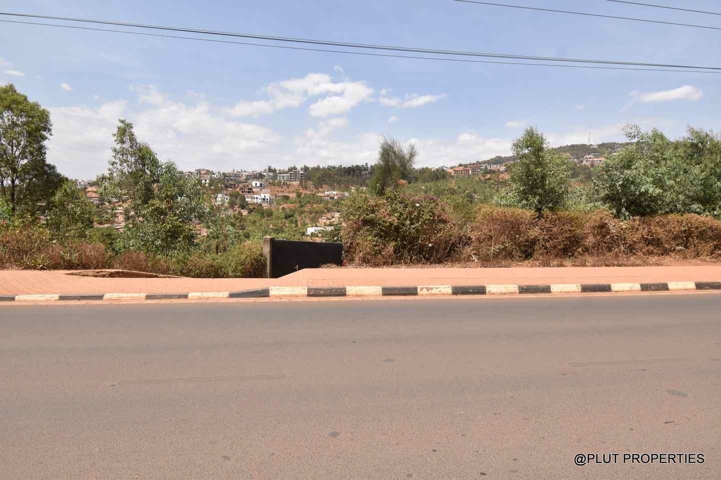 Buy land in Rebero plut properties 7-100kb Buy Land in Rebero