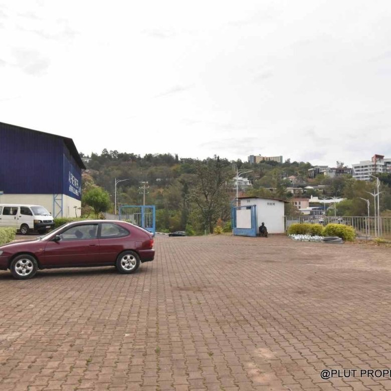 commercial space for rent in Kiyovu Kigali