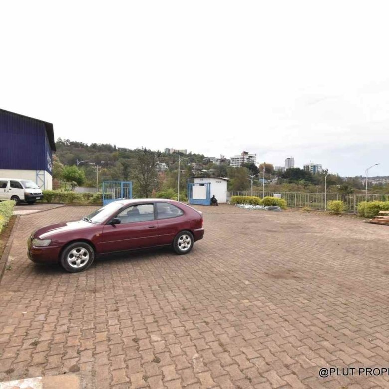 commercial space for rent in Kiyovu Kigali