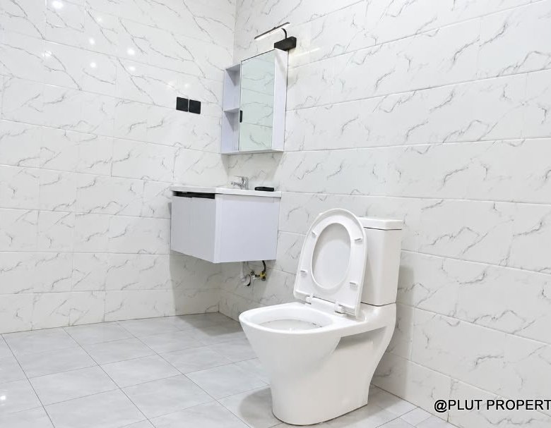 4 bedroom house for sale in Kanombe Kigali