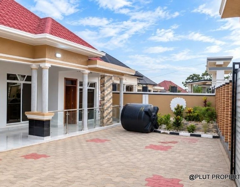4 bedroom house for sale in Kanombe Kigali