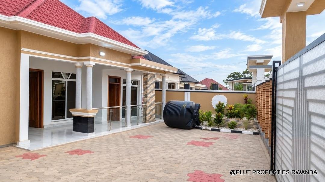 4 bedroom house for sale in Kanombe Kigali