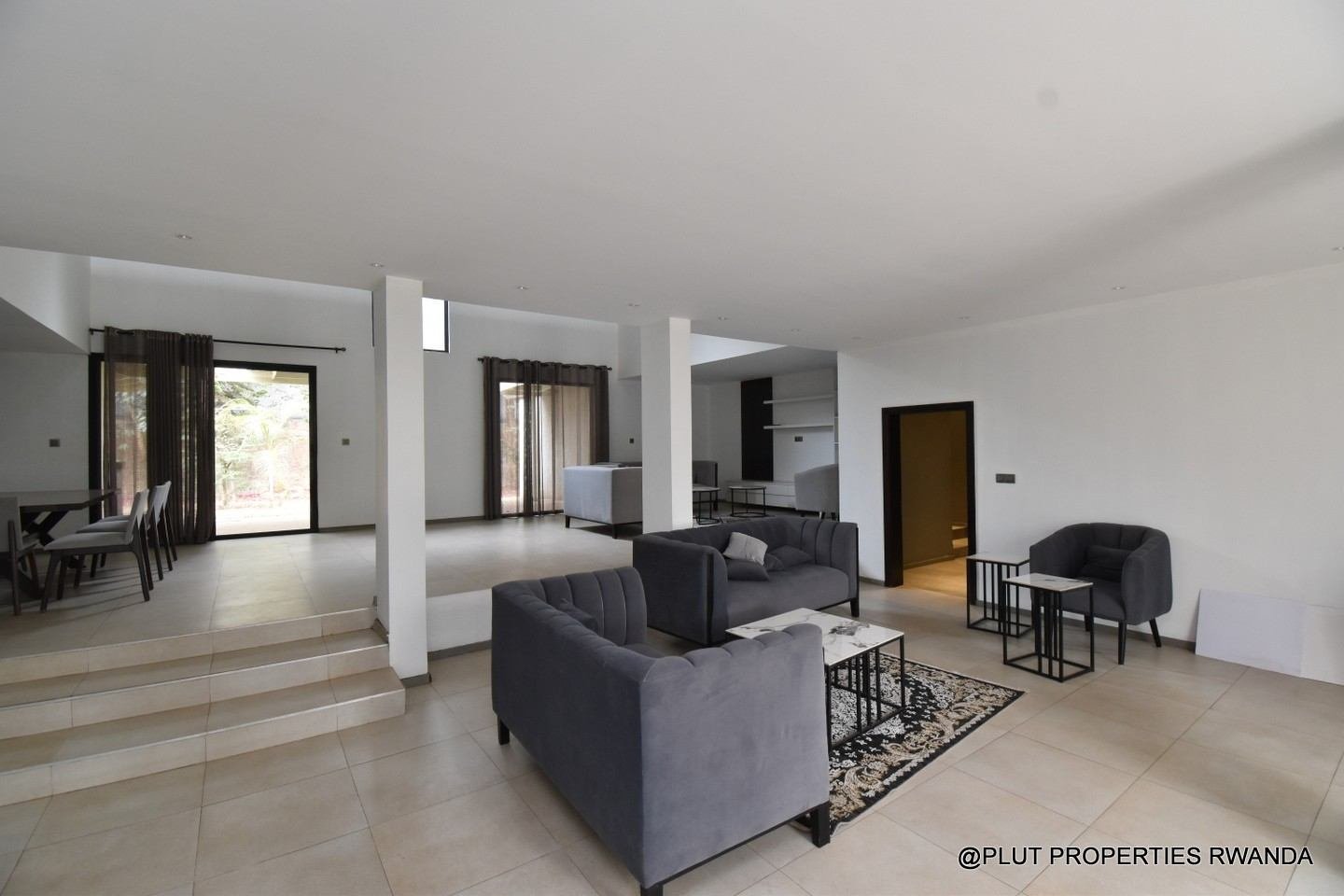 5 bedroom villa for rent in Nyarutarama