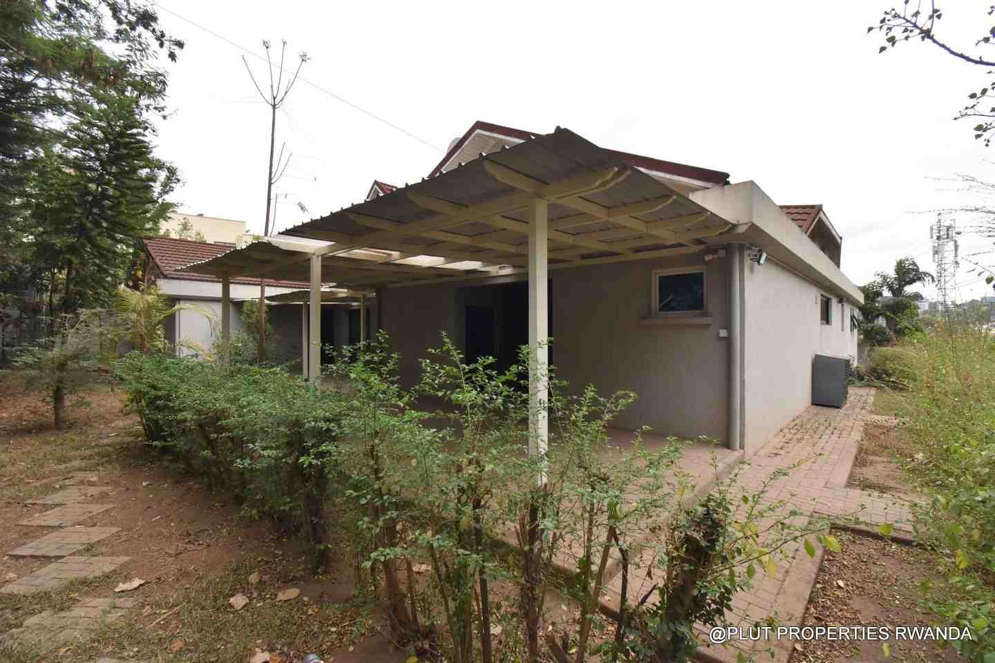 5 bedroom villa for rent in Nyarutarama