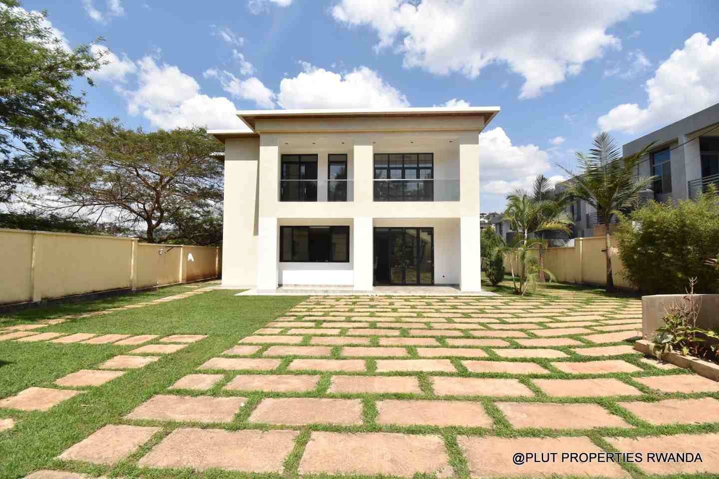 Beautiful villa for rent in Nyarutarama plut properties 10-100kb Beautiful villa for rent in Nyarutarama