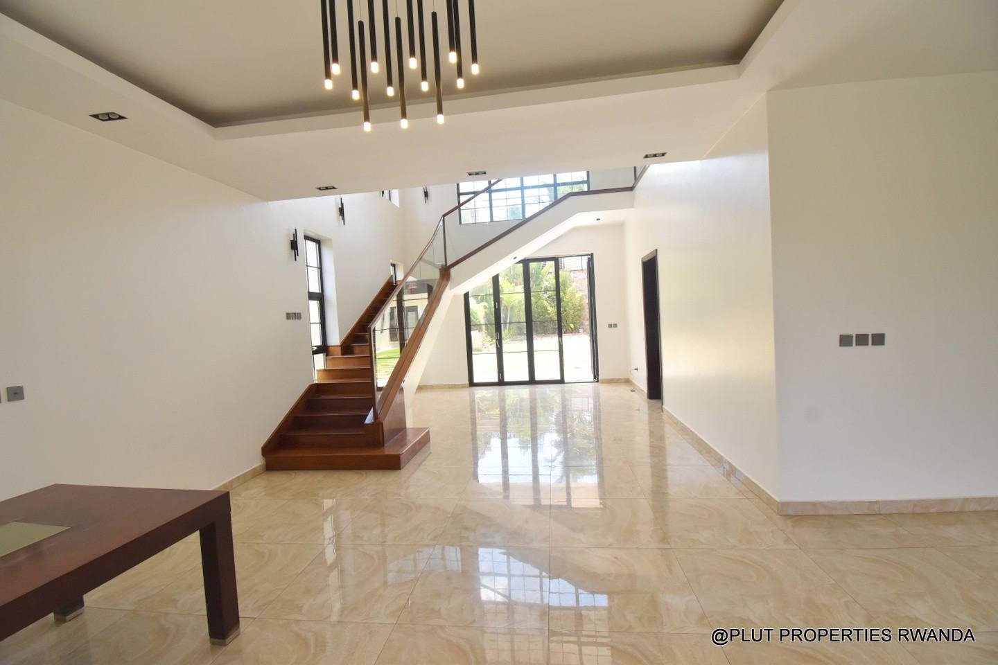 Beautiful villa for rent in Nyarutarama plut properties 12-100kb Beautiful villa for rent in Nyarutarama