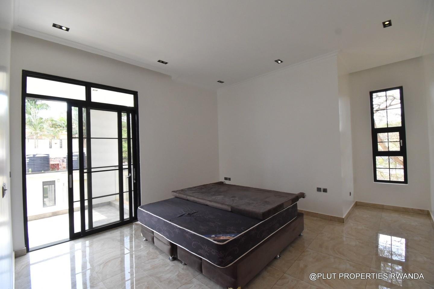 Beautiful villa for rent in Nyarutarama plut properties 19-100kb Beautiful villa for rent in Nyarutarama