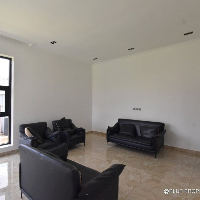 Beautiful villa for rent in Nyarutarama