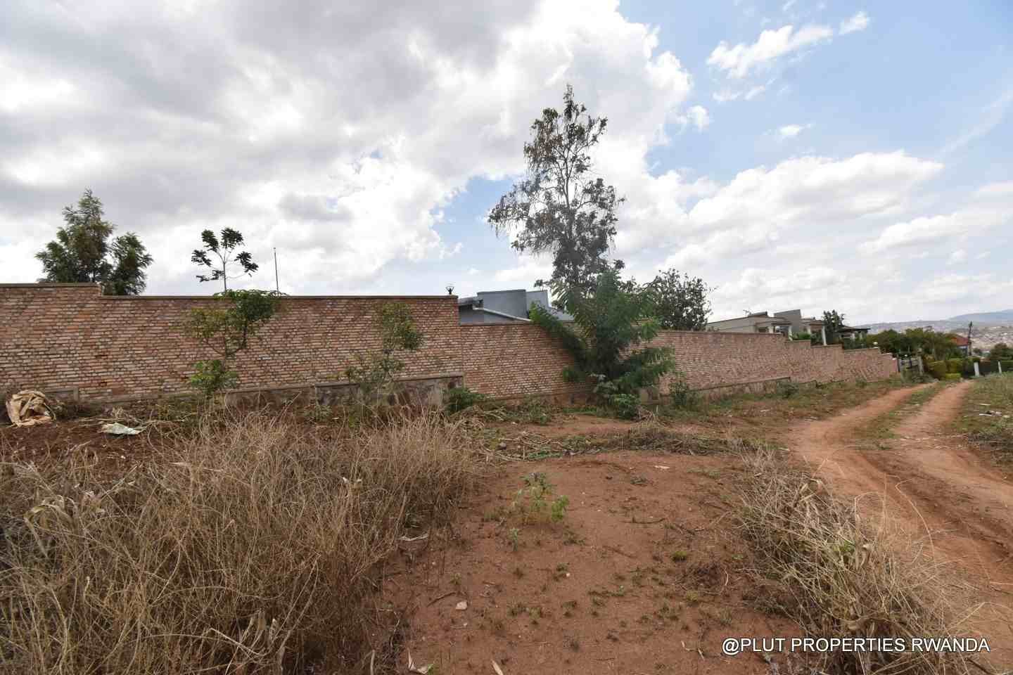 Big land for sale in Gacuriro
