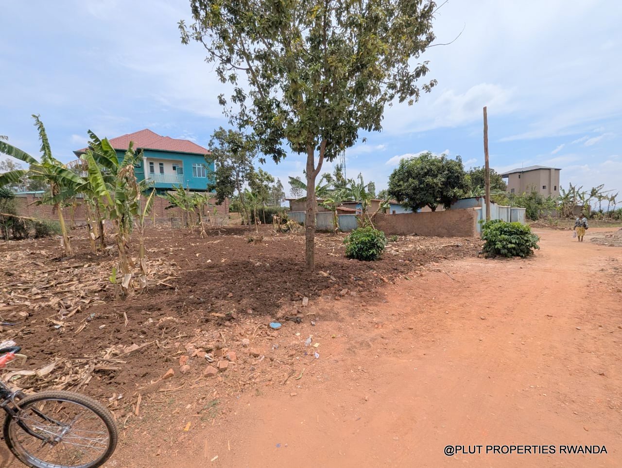 Big plot for sale in Gahanga Kigali