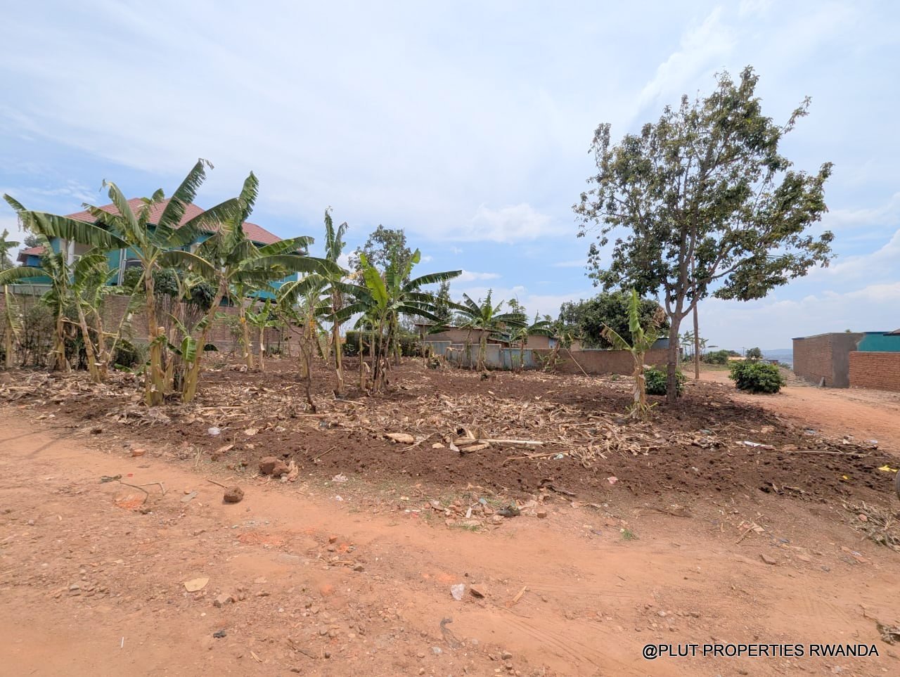 Big plot for sale in Gahanga Kigali
