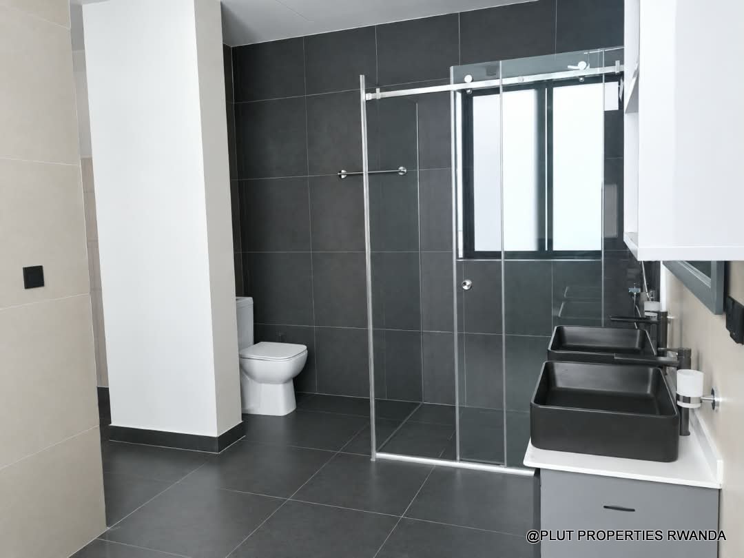 Furnished 5 bedroom villa for rent in Rebero plut properties (1) Furnished 5-Bedroom Villa for Rent in Rebero – 4,430,000 RWF