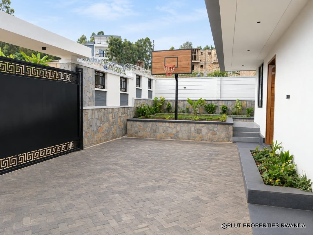 Furnished 5 bedroom villa for rent in Rebero plut properties (7) Furnished 5-Bedroom Villa for Rent in Rebero – 4,430,000 RWF