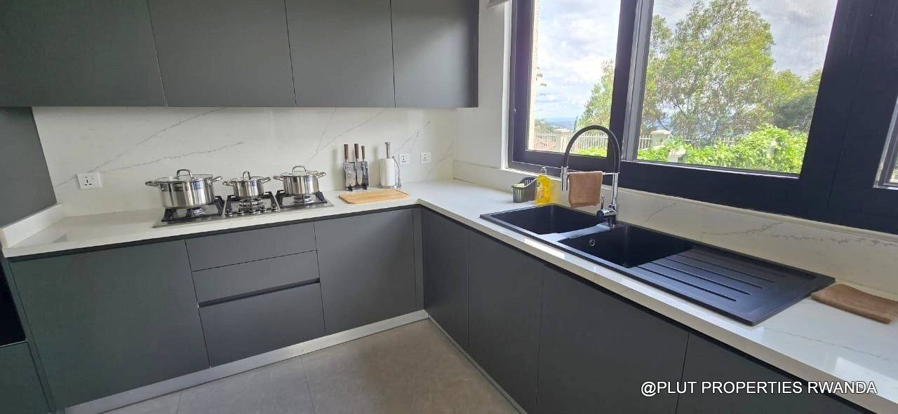 House for rent in Rebero