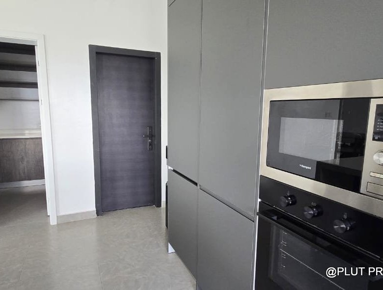 House for rent in Rebero