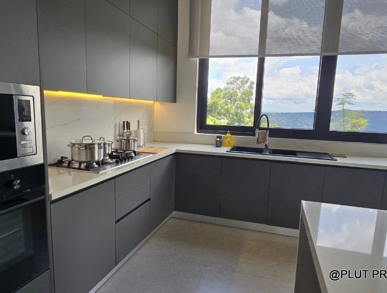 House for rent in Rebero