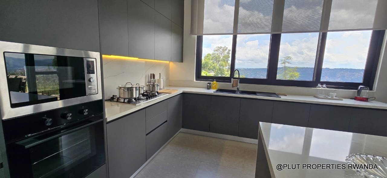 House for rent in Rebero