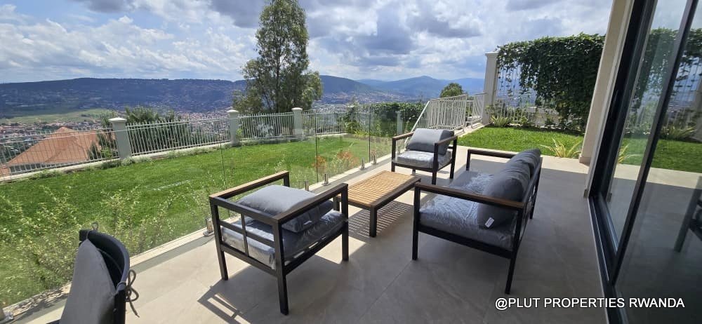 House for rent in Rebero