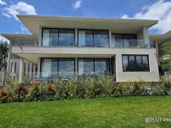 House for rent in Rebero
