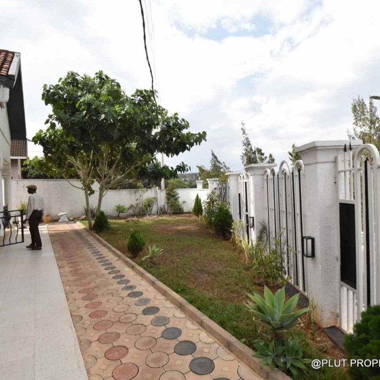 Kacyiru Golf course view house for rent