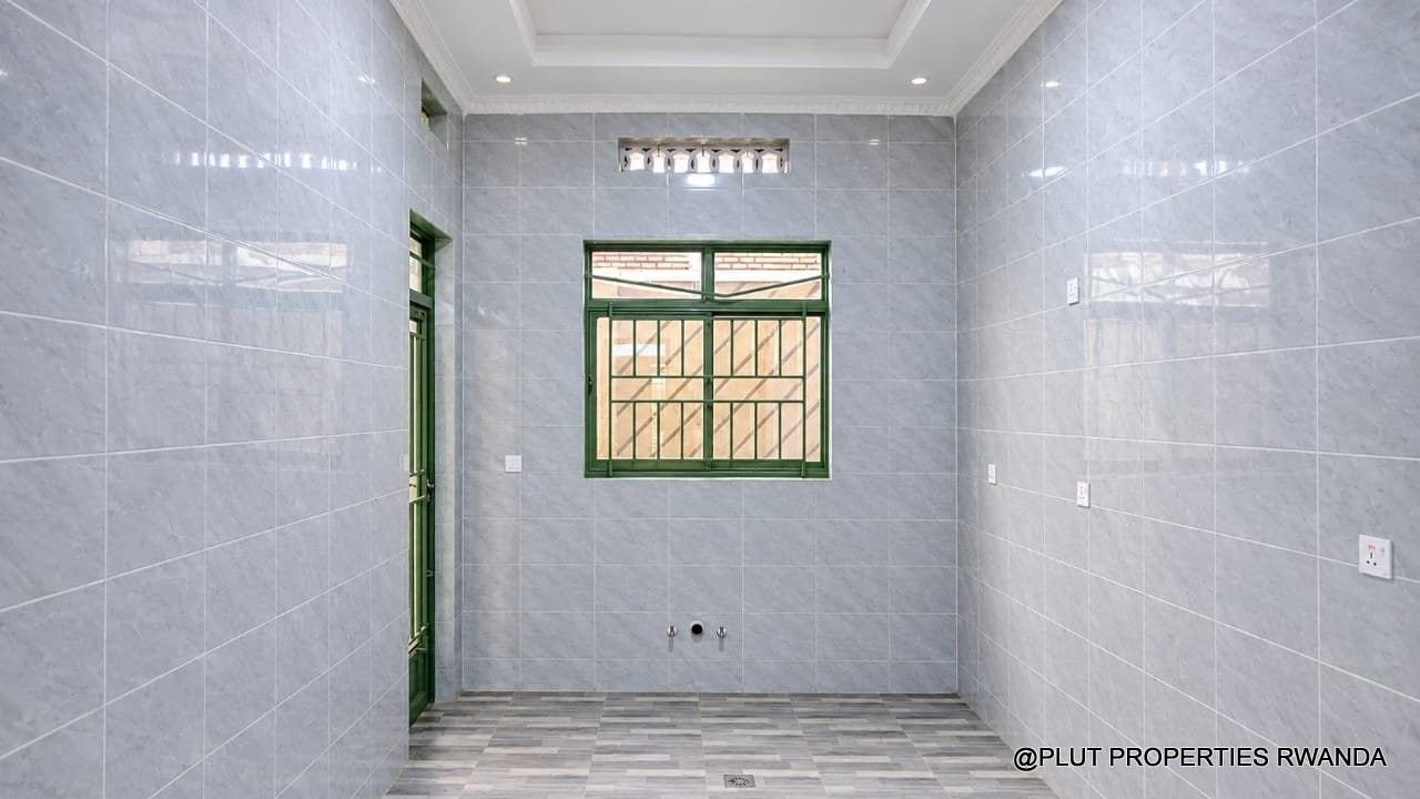 House for sale in Kanombe Kamenge