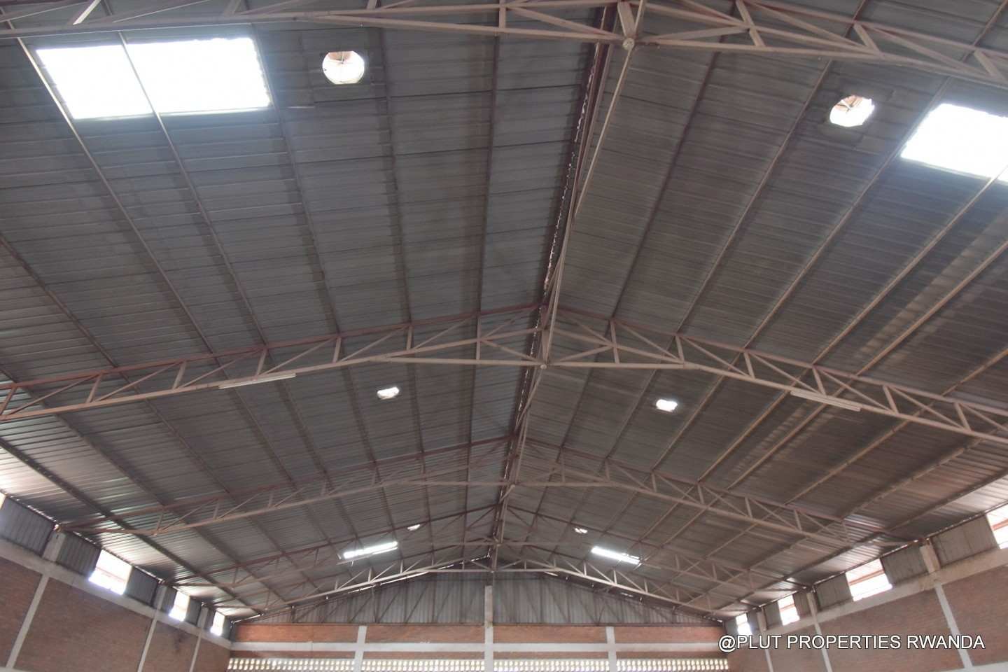 Masoro Kigali warehouse for rent plut properties 2-100kb Masoro commercial warehouse for rent