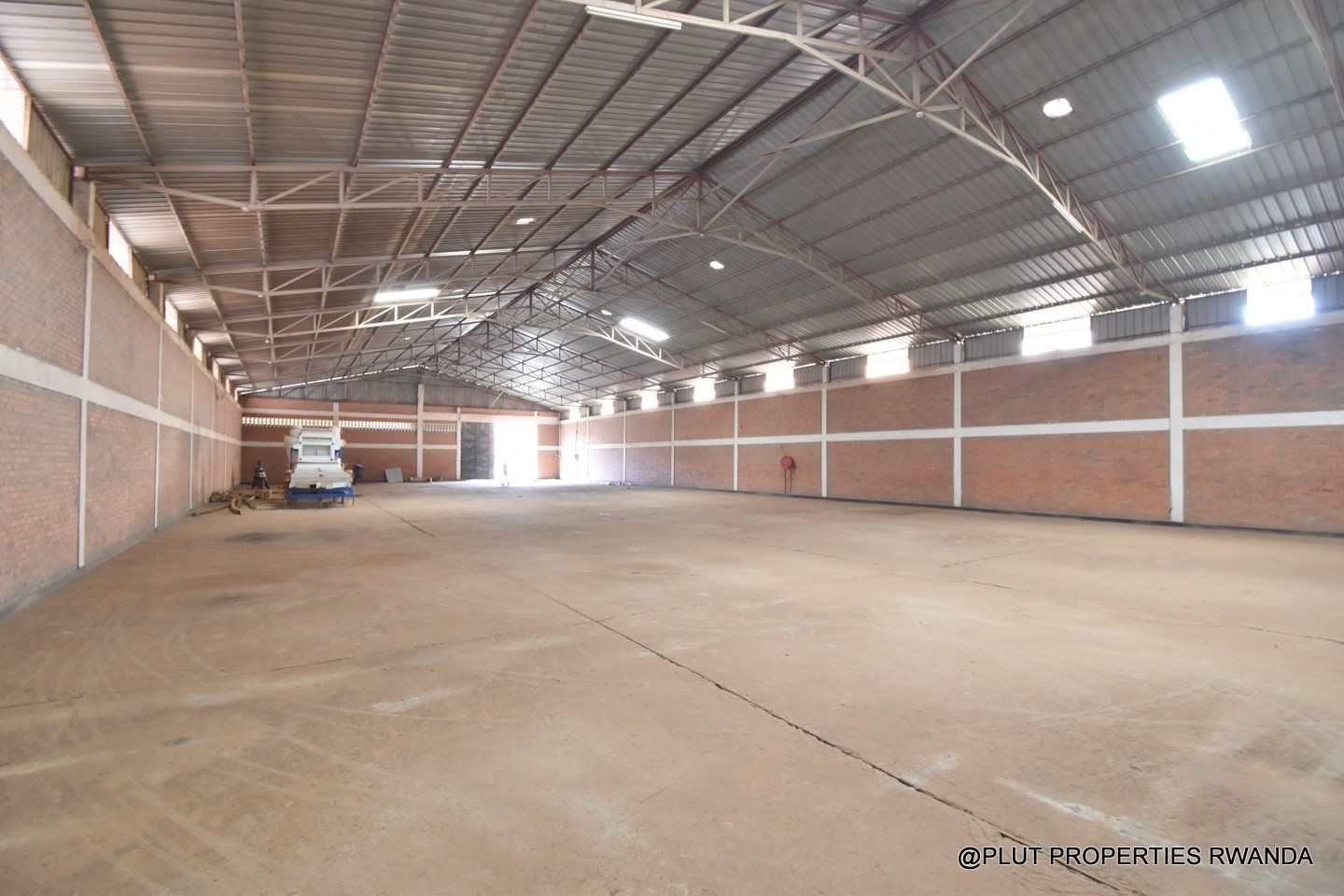 Masoro Kigali warehouse for rent plut properties 4-100kb Masoro commercial warehouse for rent