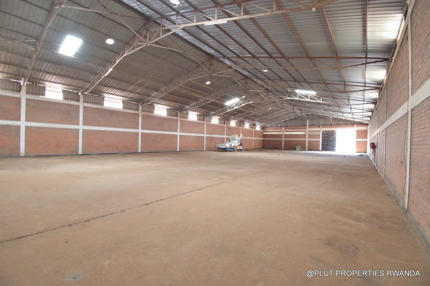 Masoro Kigali warehouse for rent plut properties 6-100kb Masoro commercial warehouse for rent