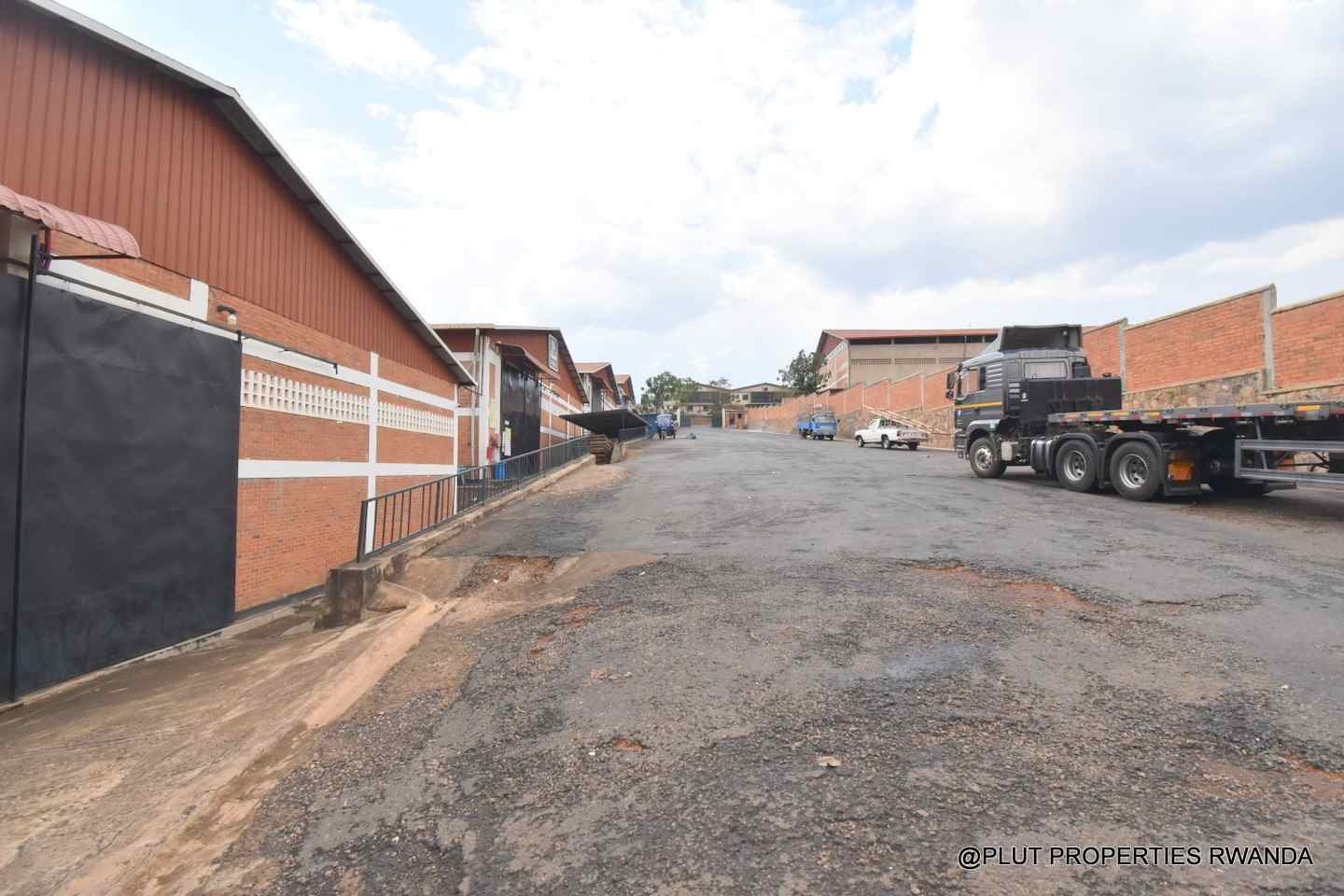Masoro Kigali warehouse for rent plut properties 7-100kb Masoro commercial warehouse for rent