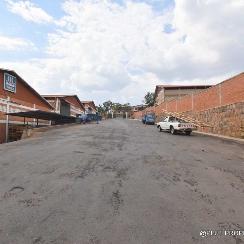 Masoro commercial warehouse for rent