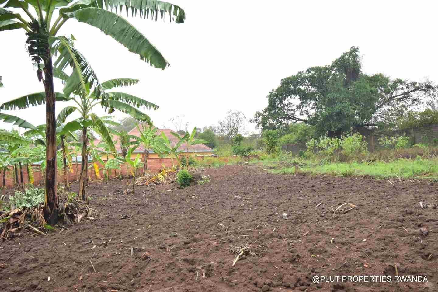 Plot for sale in Kinyinya