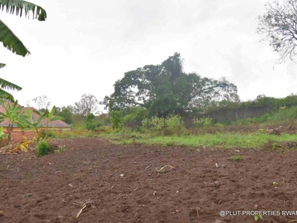 Plot for sale in Kinyinya